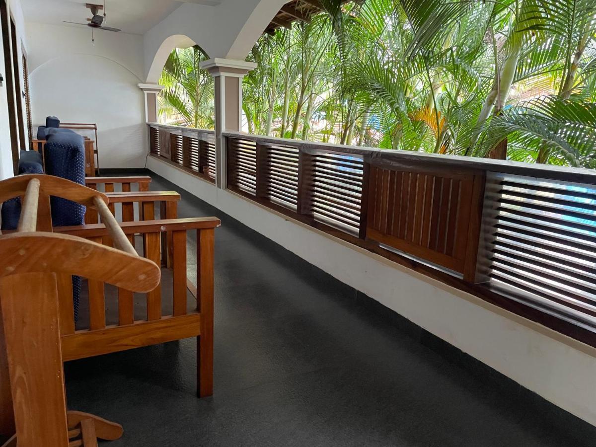 Dunhill Beach Resort อากอนดา ภายนอก รูปภาพ