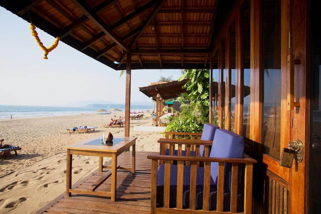 Dunhill Beach Resort อากอนดา ภายนอก รูปภาพ