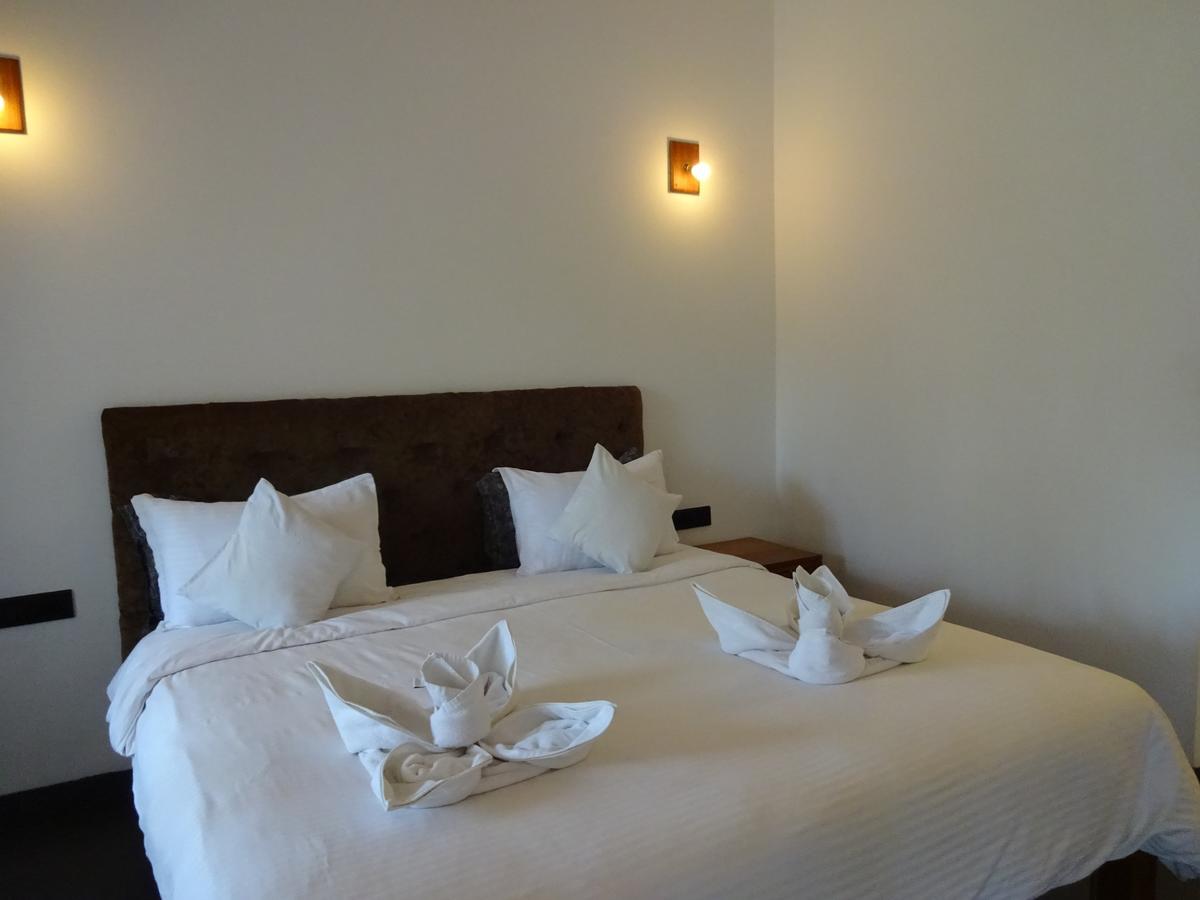 Dunhill Beach Resort อากอนดา ภายนอก รูปภาพ